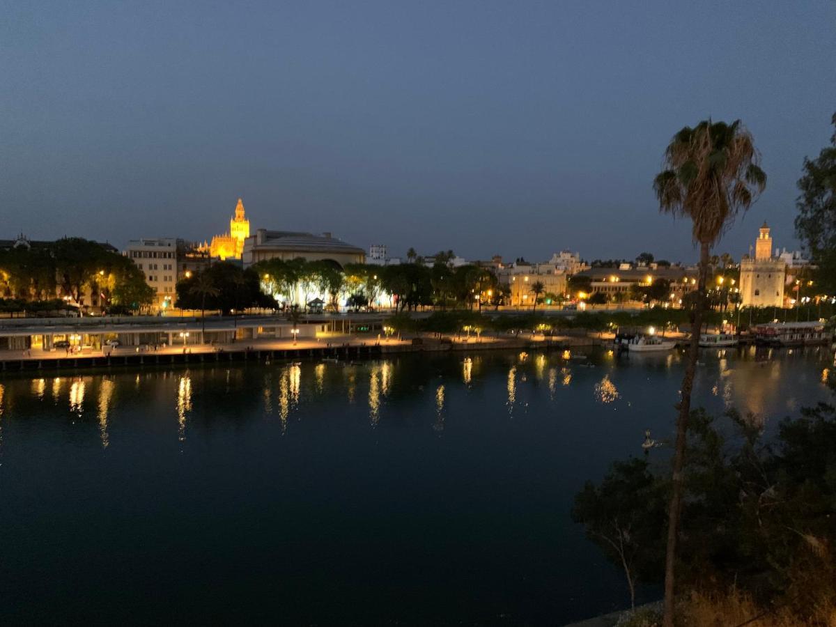 Betis Riverside Skyview By Valcambre Sewilla Zewnętrze zdjęcie